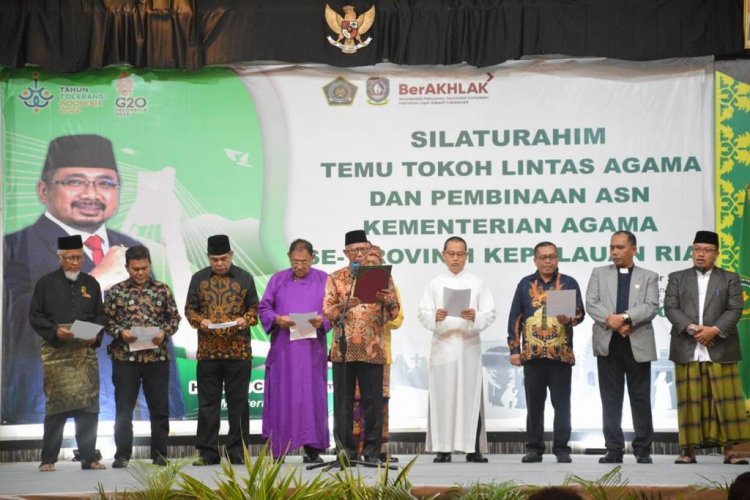 Wakapolda Kepri Ikuti Kegiatan Silaturahmi Temu Tokoh Lintas Agama Dan Pembinaan ASN Kemenag Kepri