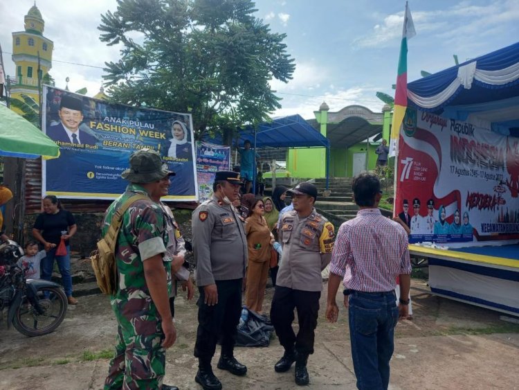 Personel Polsek Bulang Laksanakan Pengamanan Kegiatan Acara Hiburan Rakyat Dalam Rangka Memperingati HUT RI Ke-77