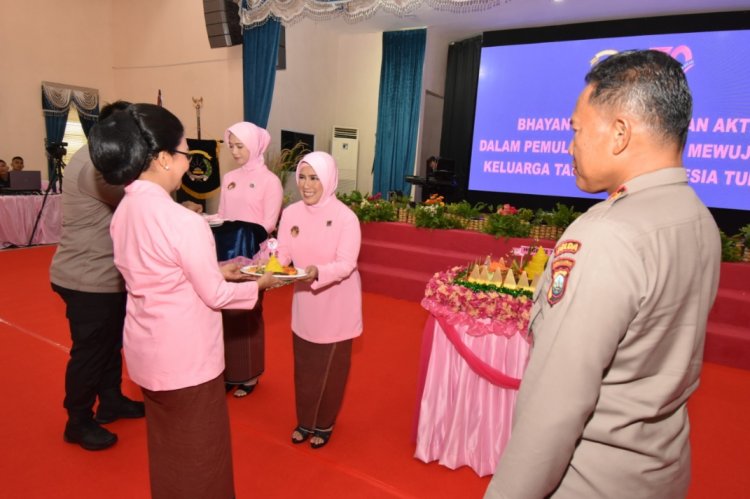 Bhayangkari Daerah Kepri Adakan Peringatan Hari Kesatuan Gerak Bhayangkari Ke-70 Tahun 2022