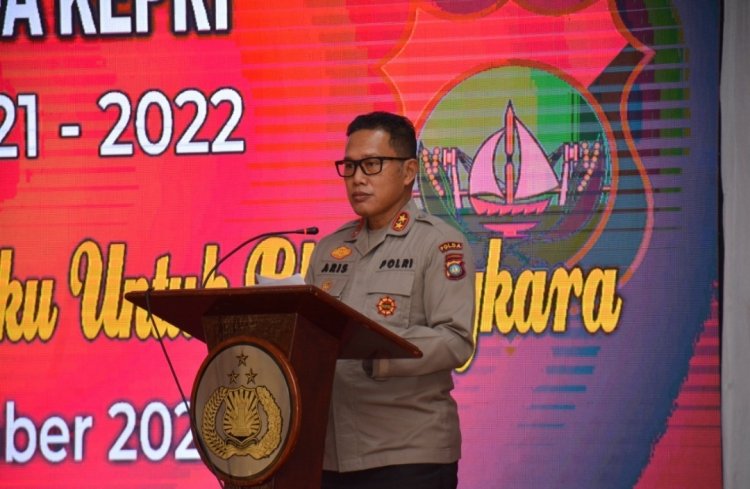 Kapolda Kepri Hadiri Wisuda Purna Bakti 78 Personel Polda Kepri dan Jajaran