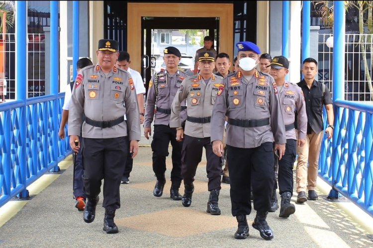 Pantau Situasi Kamtibmas Pesisir, Kapolda Kepri Lakukan Patroli Laut