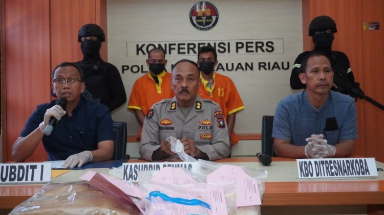 DITRENARKOBA POLDA KEPRI UNGKAP KASUS PENEMUAN NARKOTIKA JENIS KOKAIN DI KABUPATEN KEPULAUAN ANAMBAS