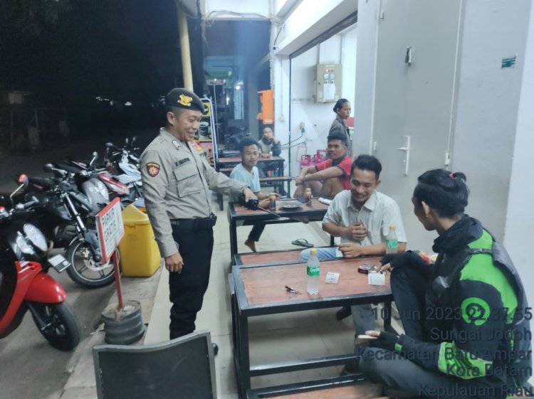 Patroli Cipkon Polsek Batu Ampar, Sampaikan Prokes Dan Himbauan Kamtibmas