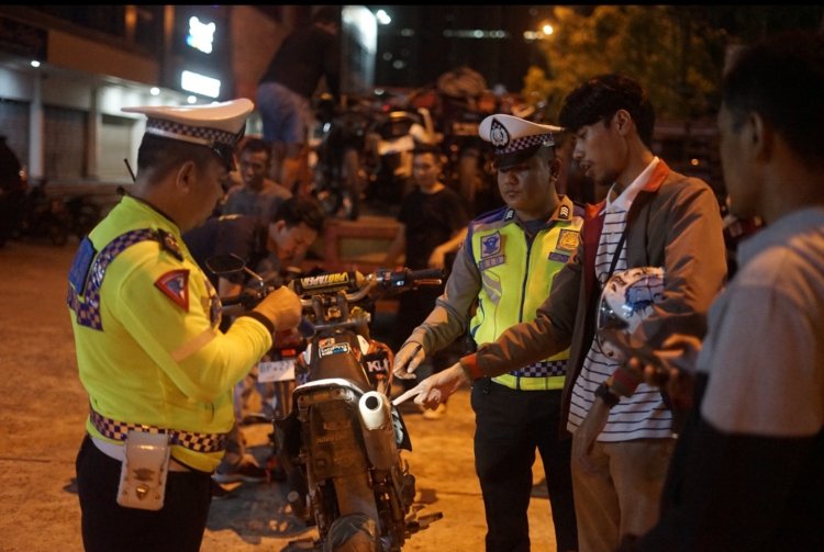 Antisipasi Balap Liar dan Knalpot Brong, Satlantas Polresta Barelang Laksanakan Patroli Cipta Kondisi