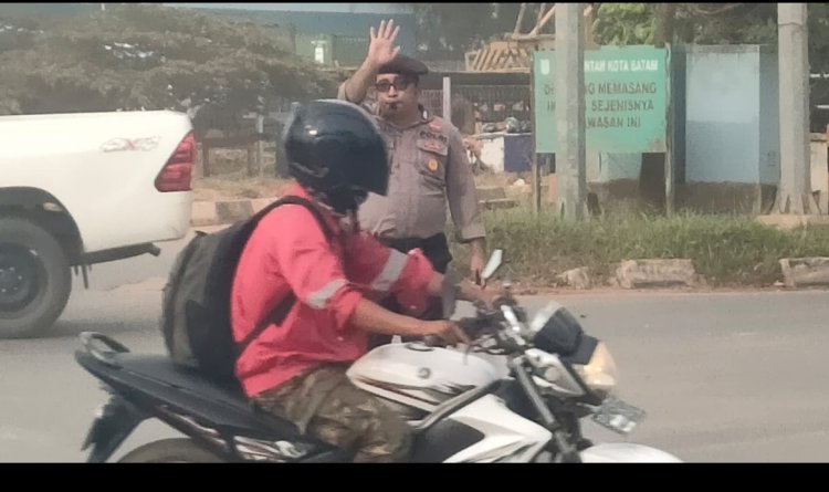 Polsek Batu Ampar, Polresta Barelang, Menjamin Kelancaran Lalu Lintas dengan Kegiatan Strong Point