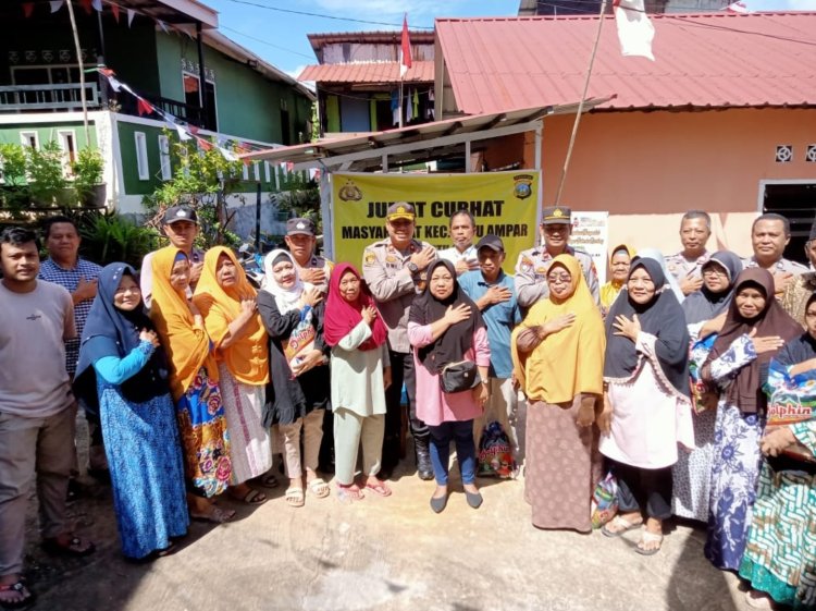 KEGIATAN JUMAT CURHAT KAMTIBMAS DENGAN MASYARAKAT DI BATU MERAH ATAS RT 16/RW 05 KELURAHAN BATU MERAH WILKUM POLSEK BATU AMPAR