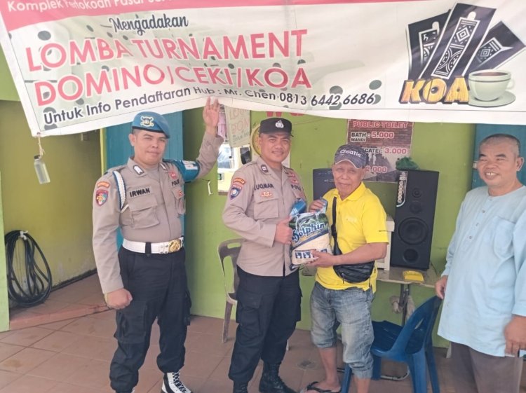 Polsek Sekupang bagikan Sembako pada warga kurang mampu