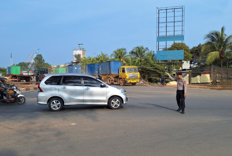 Personil Polsek Batu Ampar Melaksanakan Strong Poin pagi