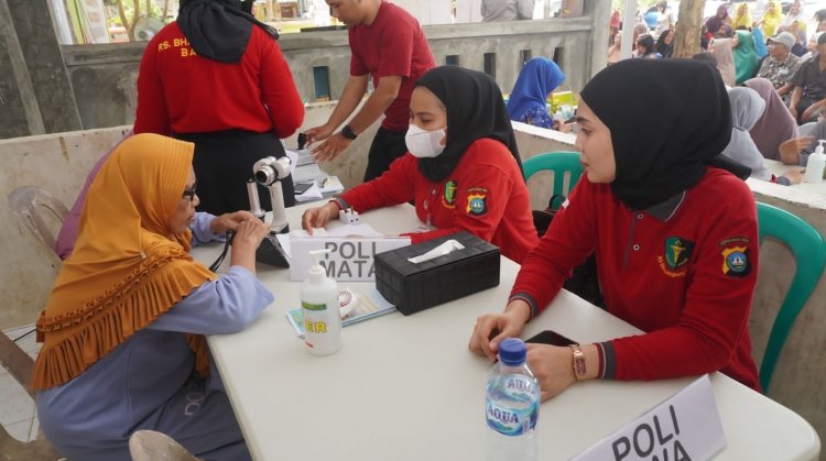 BAKTI SOSIAL RS. BHAYANGKARA POLDA KEPRI DALAM RANGKA MEMPERINGATI HEALTH DAY & WORLD STROKE DAY STRONG