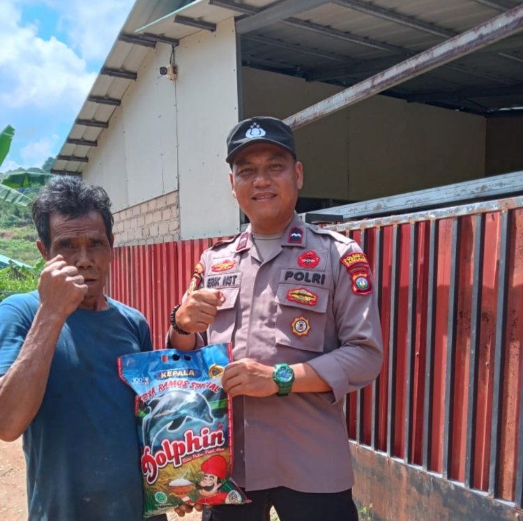 Polsek Sekupang kembali bagikan beras kepada warga di Kecamatan Sekupang