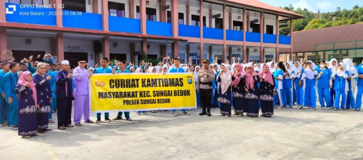 Curhat Jum’at Kamtibmas Polsek Sei Beduk Bersama Siswa-Siswi SMP 40 Batam