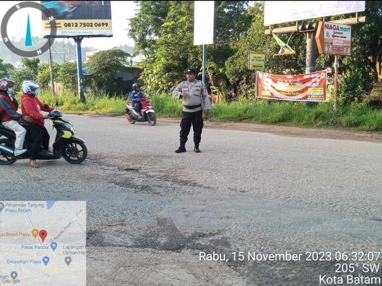 Piket Patroli Polsek Sei Beduk Lakukan Strong Point Pagi Hari Antisipasi Kemacetan