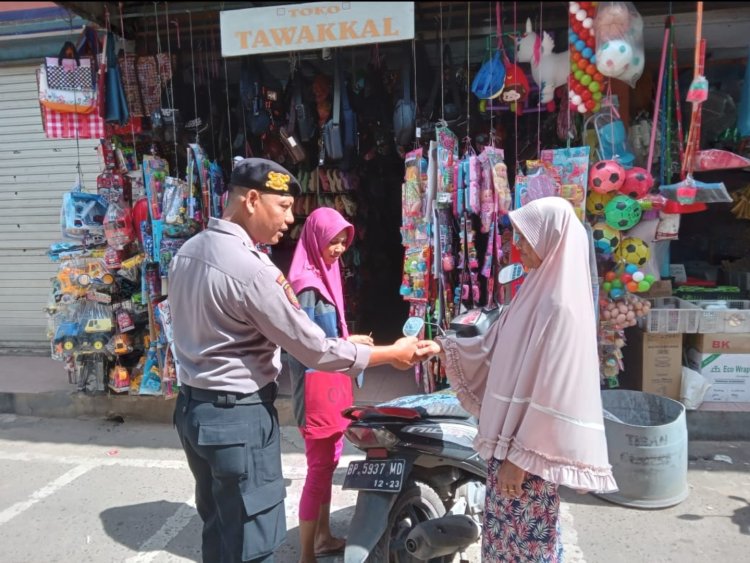 Batara Biru Sekupang sambang dan himbauan di pasar Tiban Center