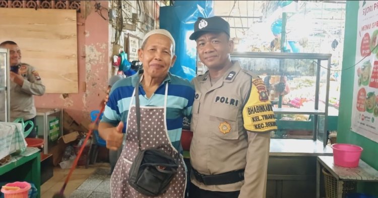 Bhabinkamtibmas Polsek Sekupang Himbau Jaga Kamtibmas kepada Pedagang di Pasar Ciptapuri Sekupang