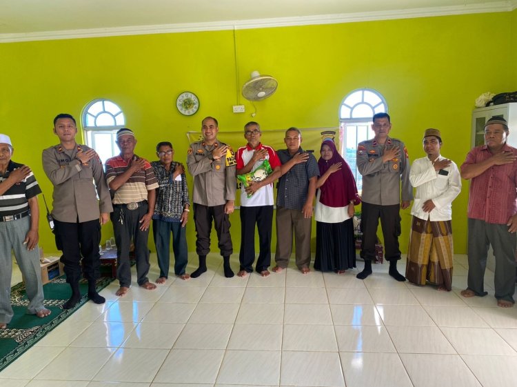 Kegiatan Jumat Curhat Polsek Batu Ampar bersama Warga Batu merah GG Nangka Blk C no 22 RT 02 Rw 08 Kelurahan Batu merah kec.Batu ampar