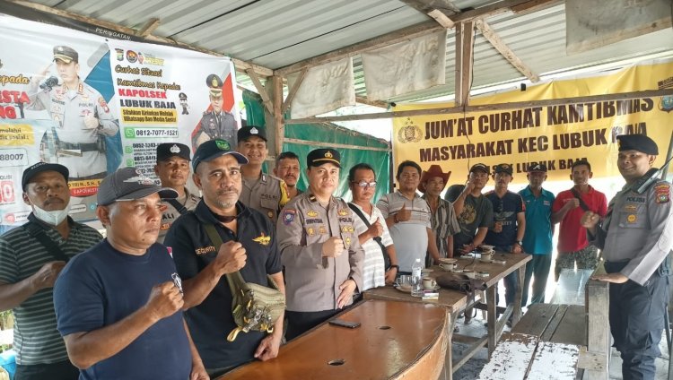 Polsek Lubuk Baja Melaksanakan jumat Curhat di komp orchid garden Kec. Lubuk Baja Kota Batam