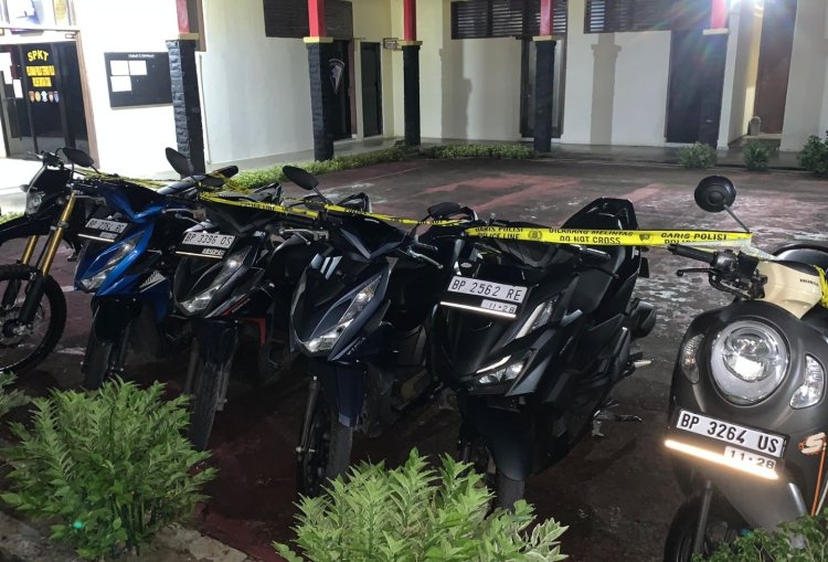 Polsek Bintan Utara Polres Bintan Amankan 6 Unit Sepeda Motor Tak Bertuan.