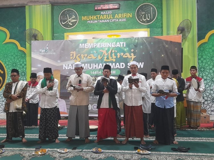 Peringatan Isra Miraj di Masjid Mukhtarul Arifin