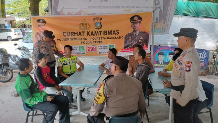 Laksanakan Jumat Curhat, Kanit Binmas Polsek Sekupang bersama Warga Tiban Kampung