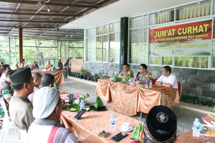 Ini Pesan Kapolres Bintan Dalam Jumat Curhat Bersama Masyarakat Kelurahan Kawal