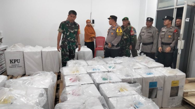 Kapolsek Bengkong bersama Koramil 01 Lubukbaja Pantau hingga Cek Logistik Pemilu dan Patroli Mobiling