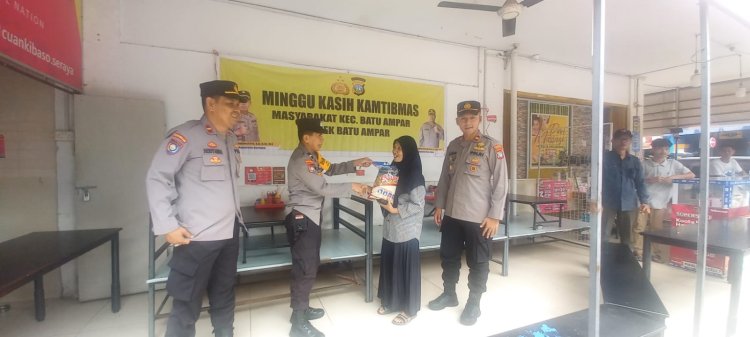 Minggu Kasih Kamtibmas Bersama Warga kelurahan Tanjung Sengkuang Kec.Batu Ampar