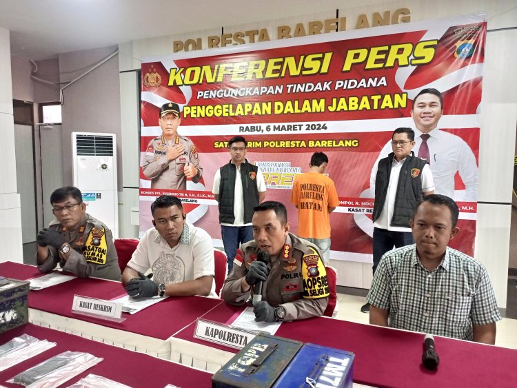 Kapolresta Barelang Gelar Konferensi Pers Ungkap Pelaku Pengelapan Dalam Jabatan Karyawan Indomaret dan Pemberian Apresiasi dari Kepala Cabang Indomaret Kota Batam