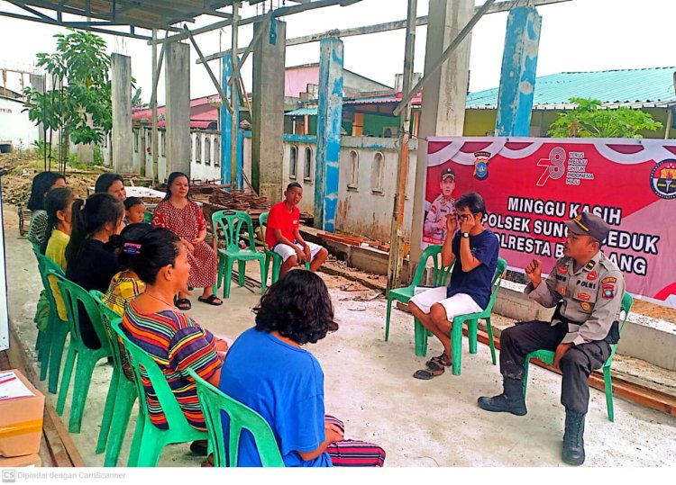 Kegiatan Minggu Kasih dan Bantuan Sosial (Bansos) oleh Polsek Sungai Beduk Polresta Barelang Membantu Masyarakat Sungai Daun Kel. Tanjung Piayu