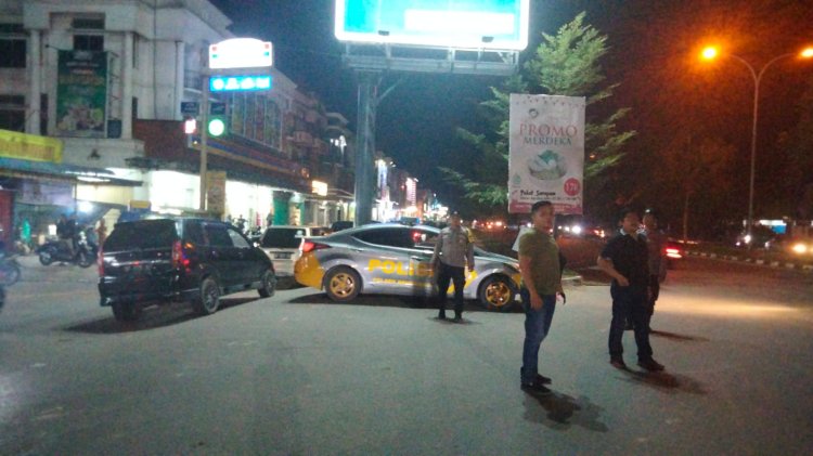 Polsek Bengkong Gelar Patroli Cipkon, Beri Rasa Aman Ibadah Puasa Warga