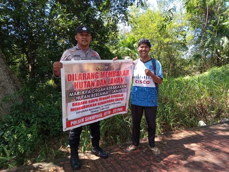 Patroli Biru Sekupang himbauan kepada masyarakat tentang Karhutla