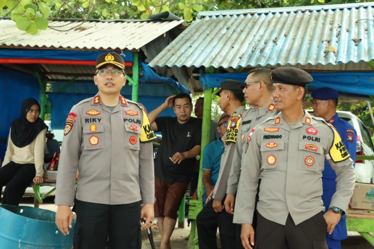 Kapolres Bintan Cek Langsung Kesiapan Personel di Pos Pelayanan Pantai Trikora