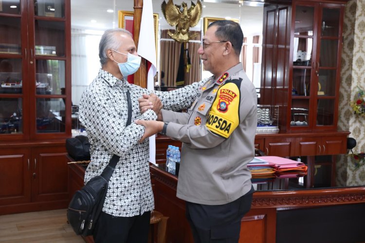 KOMITMEN BERSAMA: POLDA KEPRI DAN INTERNAL SECURITY DEPARTMENT (ISD) SINGAPURA UNTUK KEAMANAN DI WILAYAH PERBATASAN