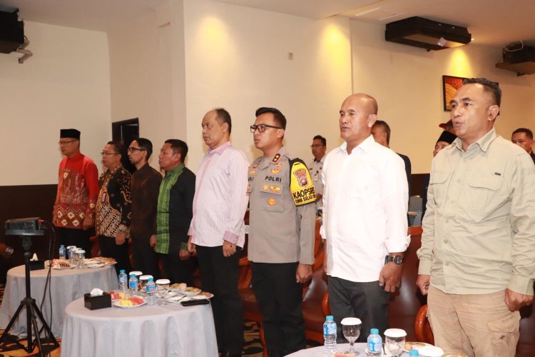 Polres Karimun Amankan Rapat Pleno Penetapan Perolehan Kursi dan Calon Terpilih Anggota DPRD Kab. Karimun