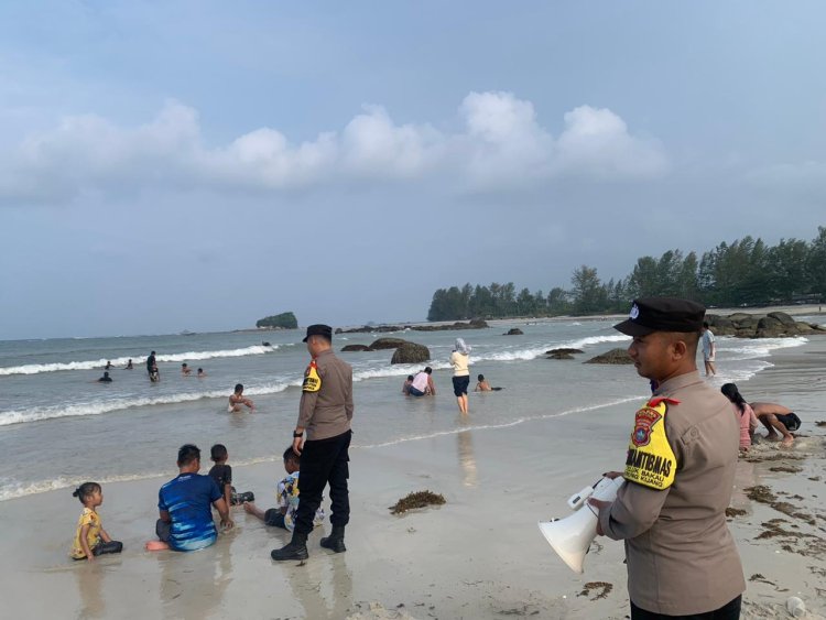 Patroli tempat wisata, Polisi berikan Tips aman kepada pengunjung Pantai