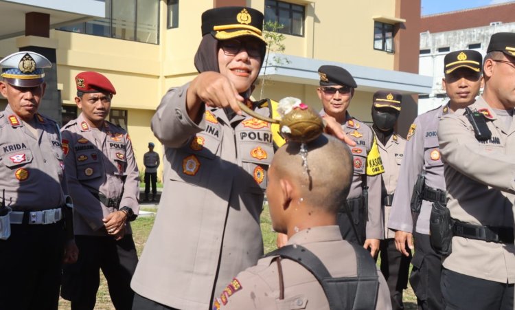 Kapolres Magelang Kota Memimpin Upacara Tradisional Pembaretan Bintara Remaja dengan Megah dan Bersemangat