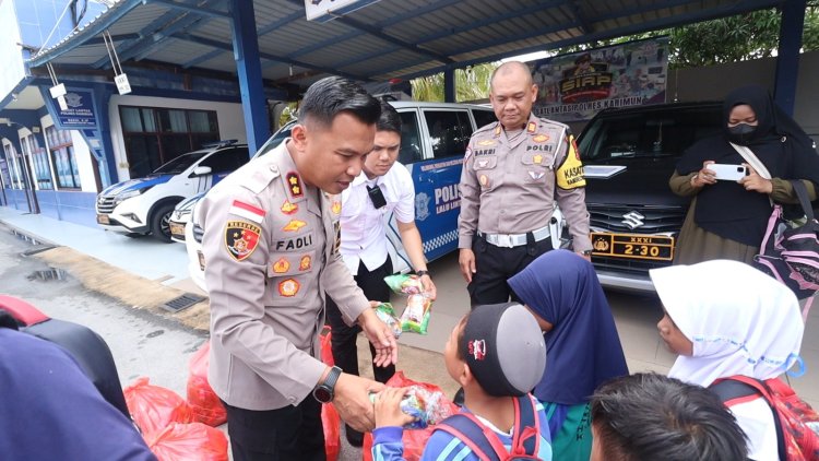 Polisi Sahabat Anak, Satlantas Polres Karimun Tanamkan Disiplin Berlalulintas Sejak Dini