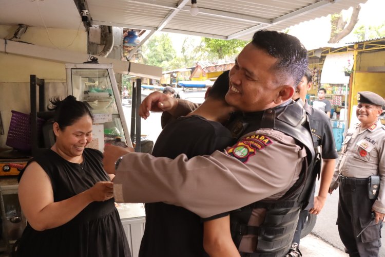 Tangis Haru, Casis Bintara Korban Begal Di Jakbar Dapat Surprize Bertemu Sosok Inspiratif Aipda Ambarita