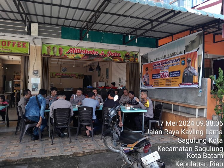 Polsek Sagulung Gelar Jum'at Curhat Kamtibmas Bersama Masyarakat di Cafe Sondi