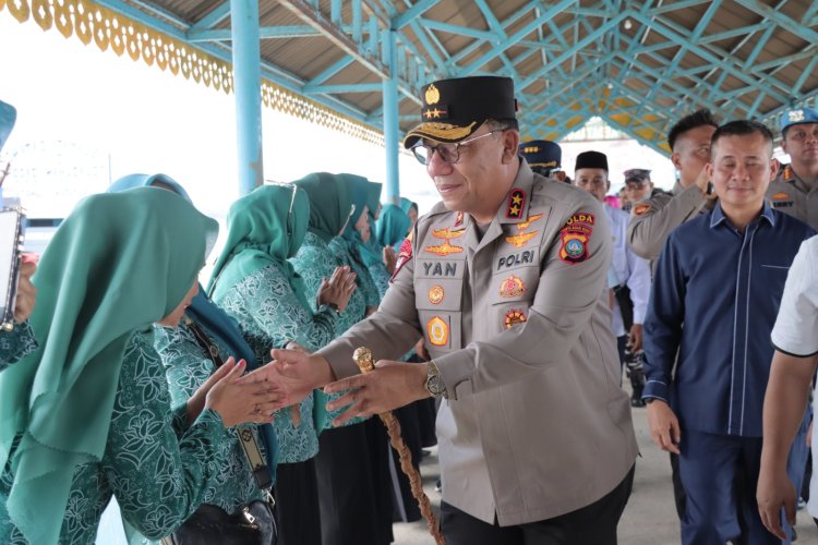 Kunjungan Kerja Kapolda Kepri Disambut Antusias Masyarakat Kabupaten Lingga