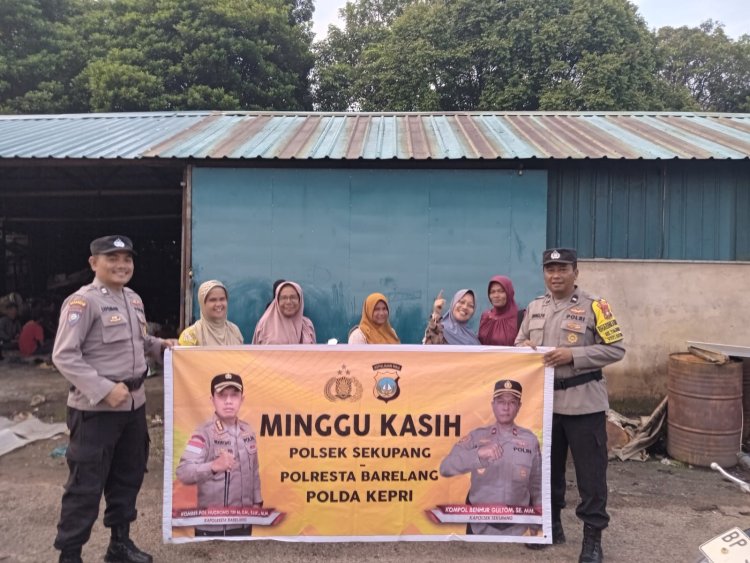 Program Minggu Kasih, Polsek Sekupang Silaturahmi Dengan Warga Dapur Arang Tanjung Pinggir