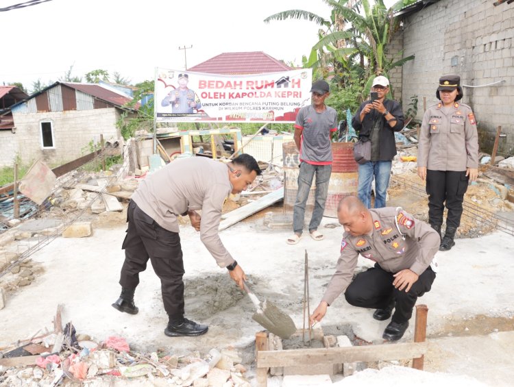 Kapolda Kepri Bersama Polres Karimun Gelar Program Bedah Rumah bagi Korban Angin Puting Beliung