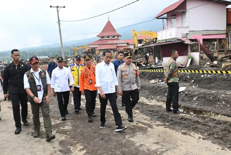 Presiden Jokowi Tinjau Area Terdampak Bencana di Kabupaten Agam, Sumatra Barat