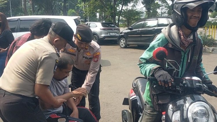 Aksi Mulia, Polsek Kalideres Bantu Warga Disabilitas Buat Laporan Kehilangan