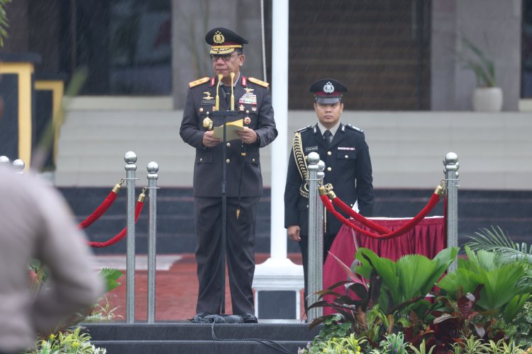 Kapolda Kepri Pimpin Upacara Hari Lahir Pancasila: Tekankan Pentingnya Pancasila sebagai Pemersatu Bangsa Menuju Indonesia Emas 2045