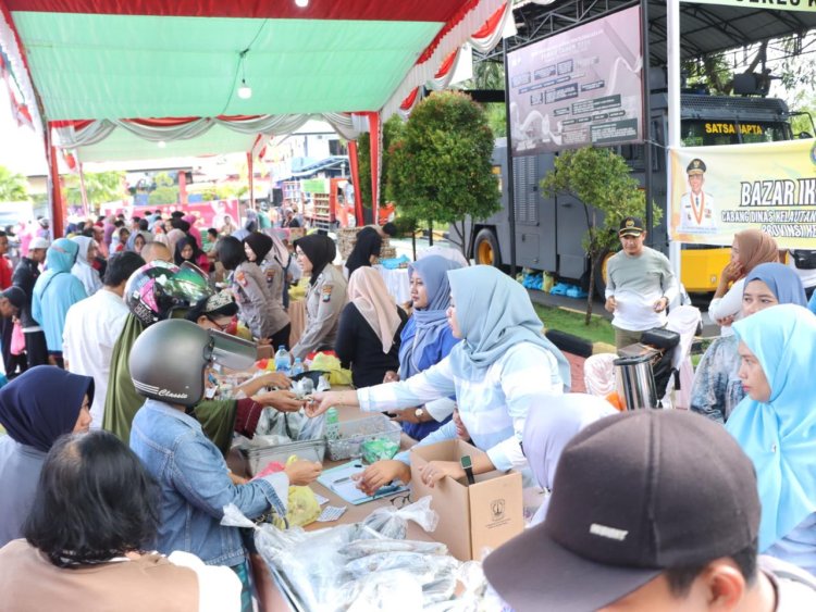 Tekan Inflasi, Pasar Murah Polres Karimun Diserbu Masyarakat