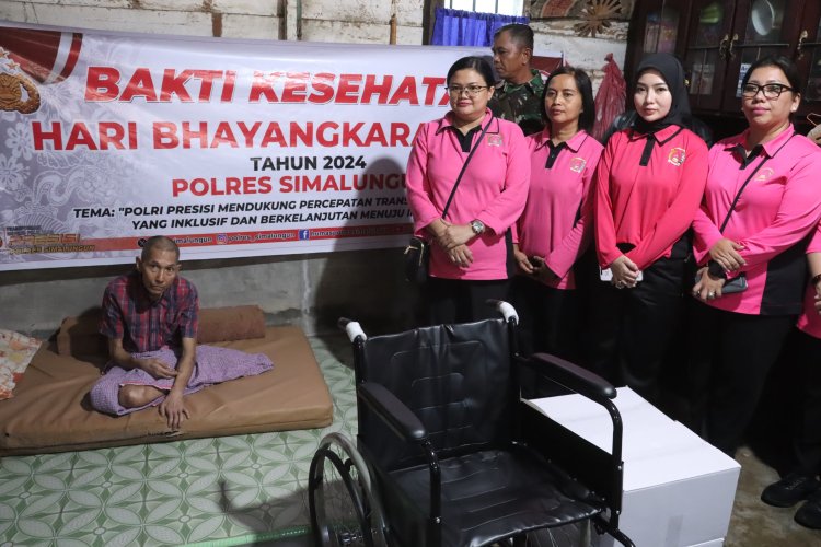 Polres Simalungun Lakukan Home Visit kepada Penyandang Disabilitas dalam Rangka Hari Bhayangkara ke-78