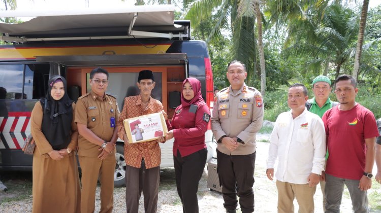 Bantuan kemanusiaan Polres Lingga Bedah Rumah Masyarakat