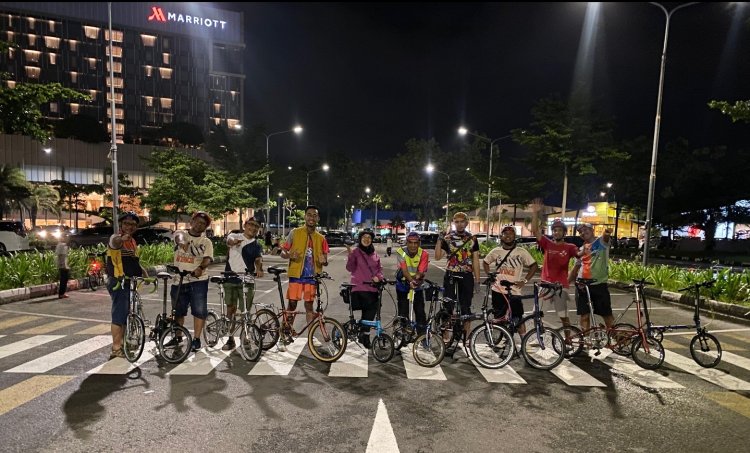 Dahon Classic Batam bersama Dahoners Kota Depok  Night Ride Menikmati Indahnya Batam