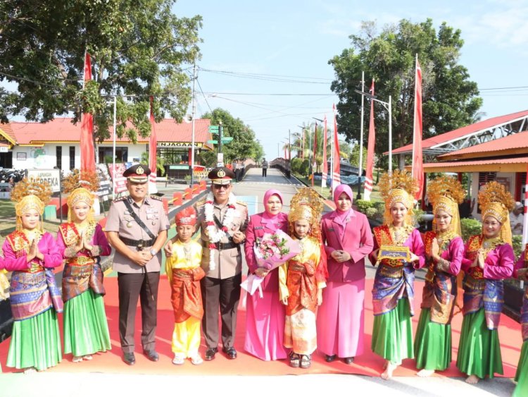 IRJEN POL YAN FITRI HALIMANSYAH KAPOLDA KEPRI PIMPIN UPACARA PENUTUPAN DAN PELANTIKAN DIKTUK BINTARA POLRI GELOMBANG I T.A. 2024 SPN POLDA KEPRI