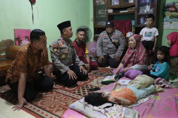 Jumat Berkah, Polres Karimun Ulurkan Bantuan Untuk Masyarakat Yang Membutuhkan